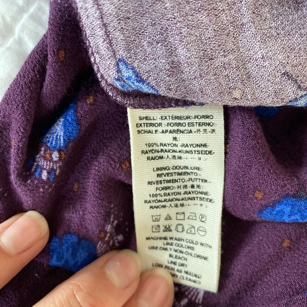 Free People Women’s dress Category, Purple w/ flowers; keyhole Dress in Size 4 - Picture 8 of 13